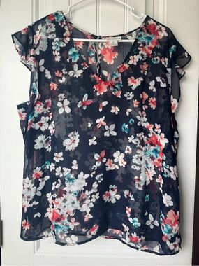 Lafayette 148 New York Black Floral V-Neck Cap-Sleeve Blouse